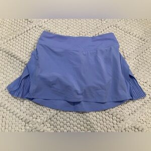 LULULEMON NWOT womens athletic skirt size 4